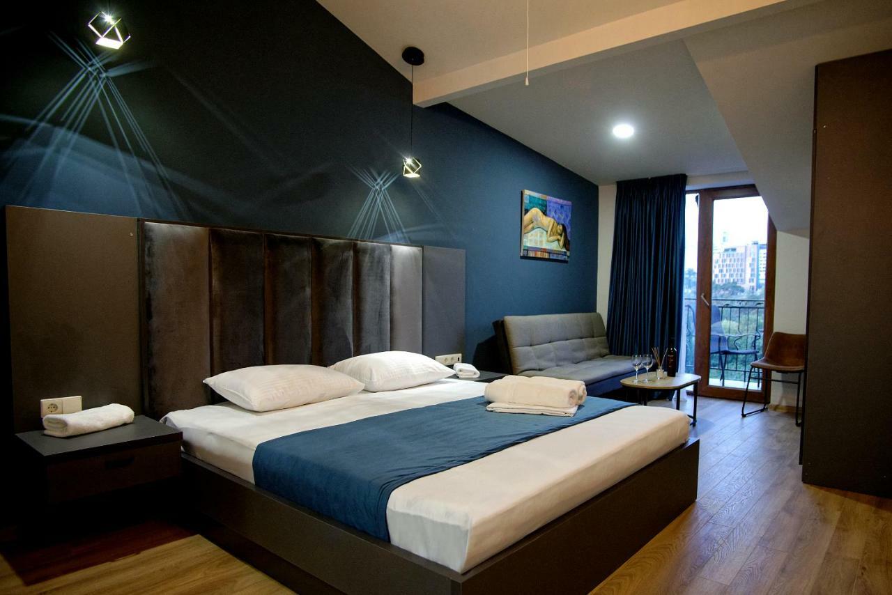 Lights - Guest house